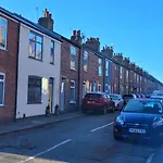 度假居 Charming Victorian Terrace Near With Free Parking 约克