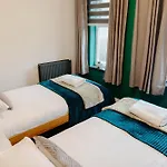 Charming Victorian Terrace Near With Free Parking 约克