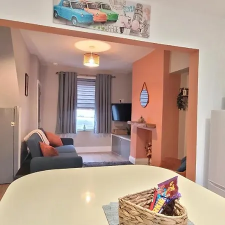 Сasa de vacaciones Sutherland St - 2 Bed With Free Parking York