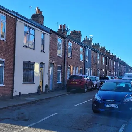 Ferienhaus Charming Victorian Terrace Near With Free Parking York