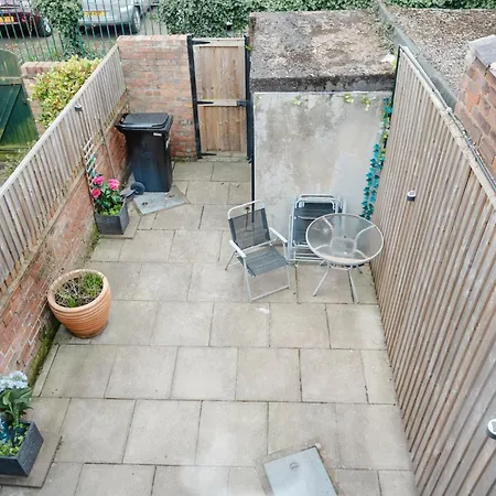 Charming Victorian Terrace Near With Free Parking * York