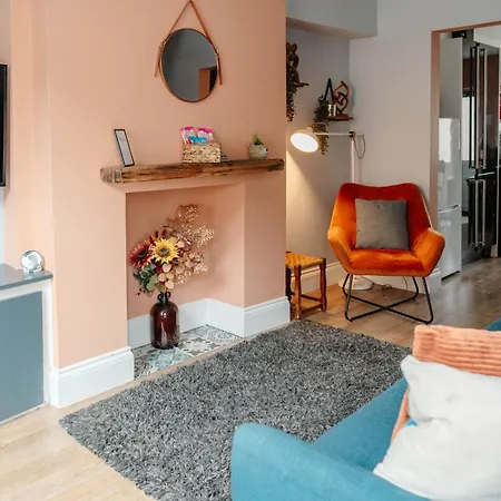 Charming Victorian Terrace Near With Free Parking Ferienhaus York