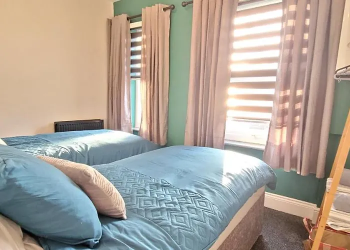 Stylish Getaway Walk To Centre And Cafes Holiday home *