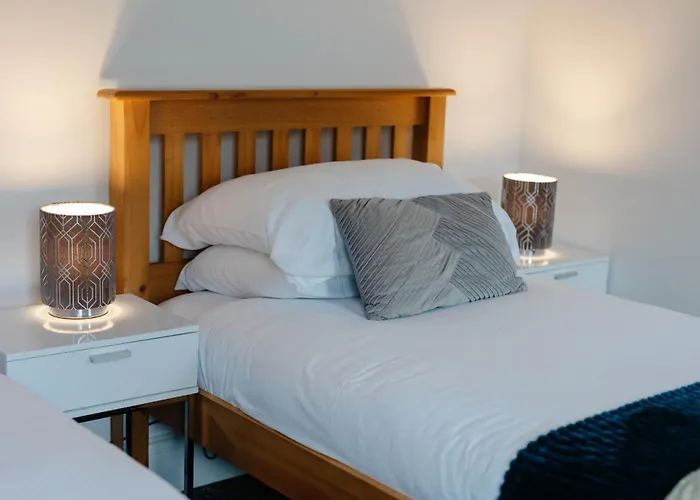 Victorian York Terrace Near City With Free Parking Nyaraló