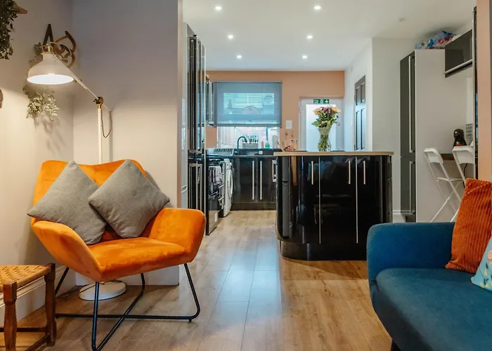 Victorian York Terrace Near City With Free Parking Nyaraló