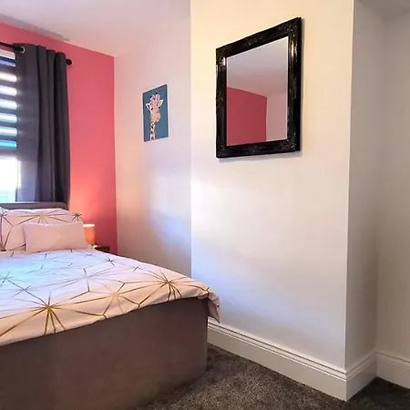 Hébergement de vacances Sutherland St - 2 Bed With Free Parking *