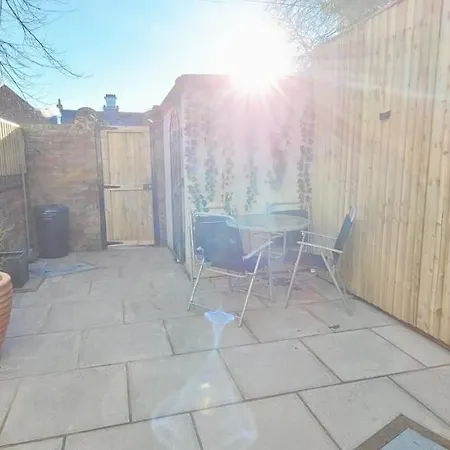 Sutherland St - 2 Bed With Free Parking York