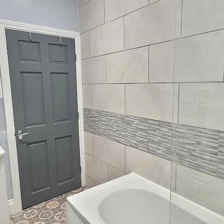 Sutherland St - 2 Bed With Free Parking Hébergement de vacances York